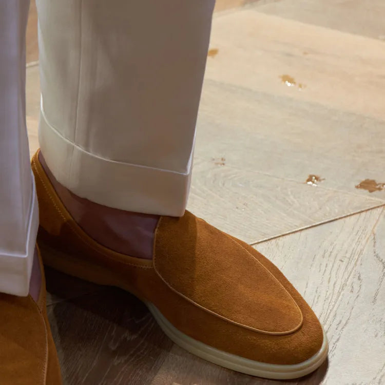 Men's brown leather loafers with flat TPR sole and low-tube design