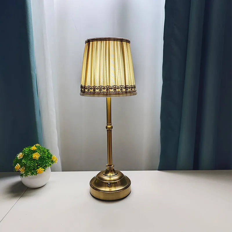 Nordic modern simple gold table lamp, 14 x 40cm, built-in battery, three colours 3W bedside night light