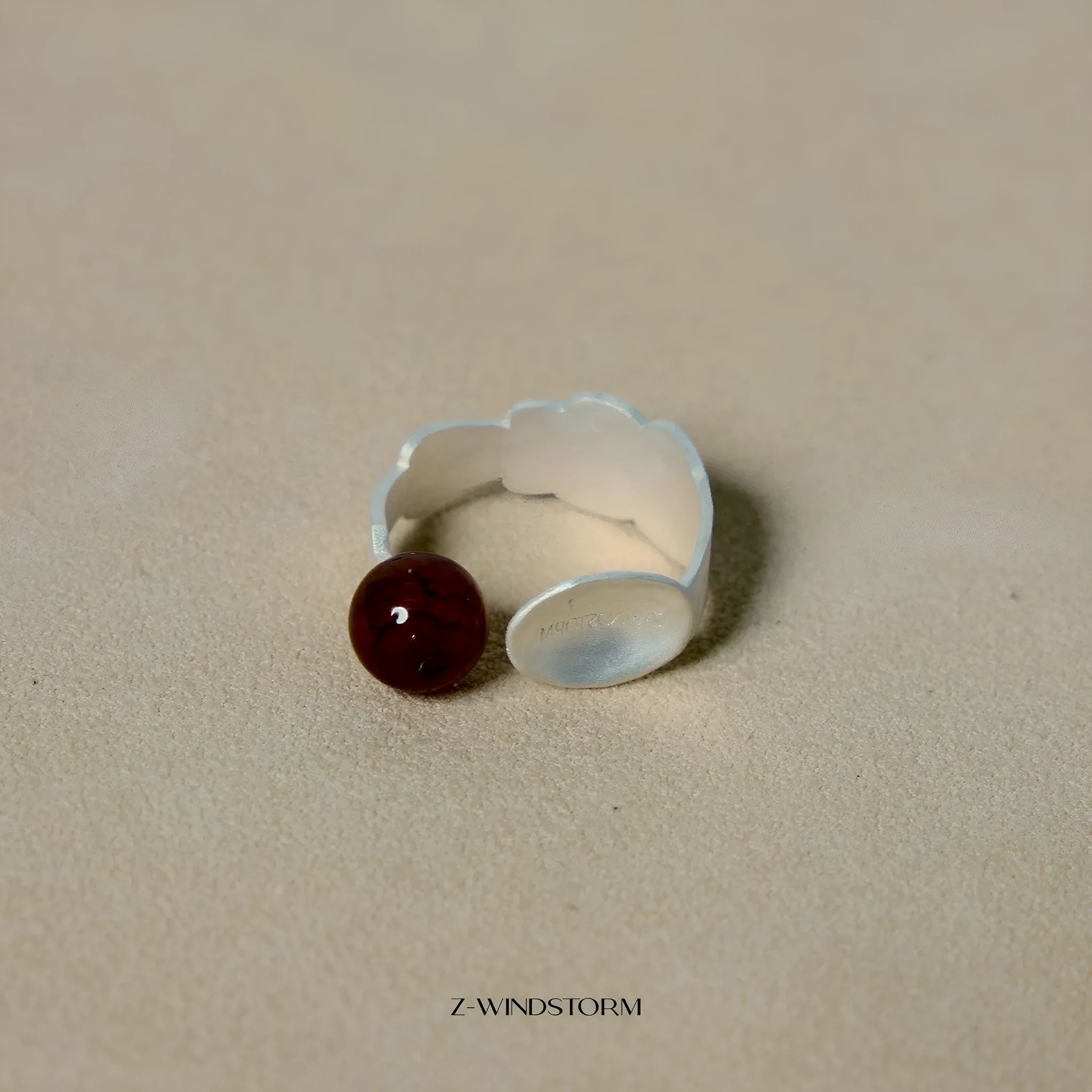 Alloy ring or bracelet with electroplated diamond-shaped decoration and small round spoon stewed pork design