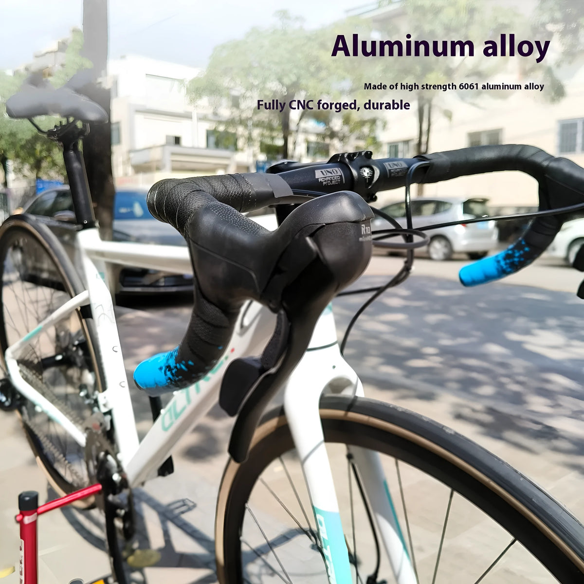 UNO black aluminium alloy road bike drop handlebar with 31.8mm clamp, showing small bend design