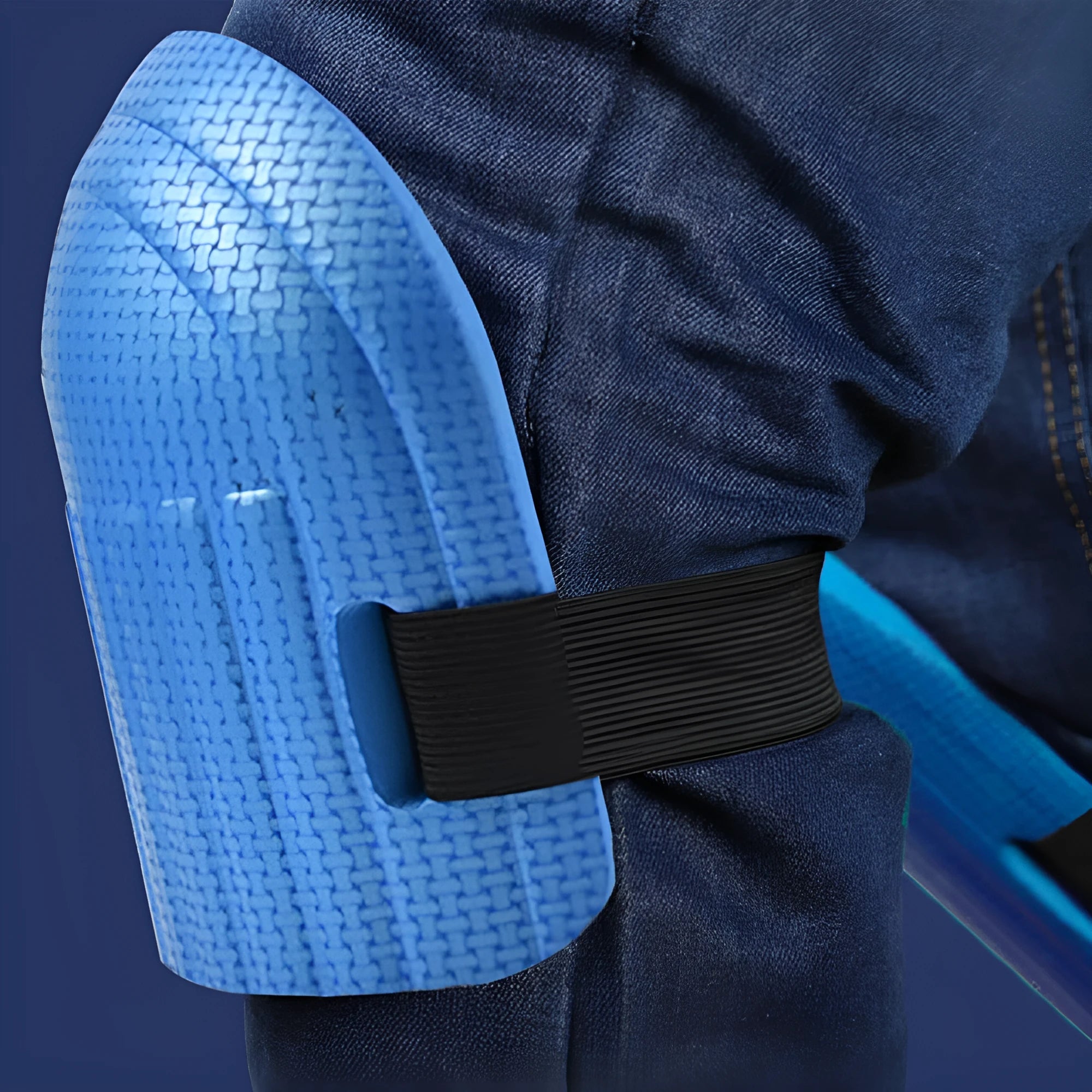 A pair of foam kneepads in blue, showing their 11mm thick EVA foam construction for knee protection.