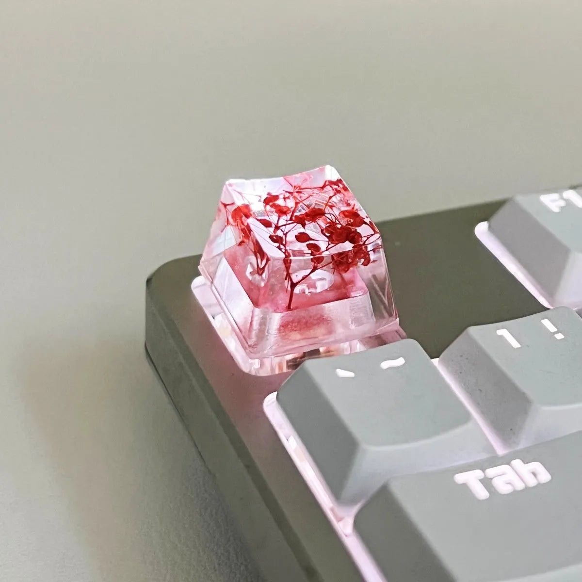 Clear resin starry sky keycap for Cherry MX keyboards in violet colour