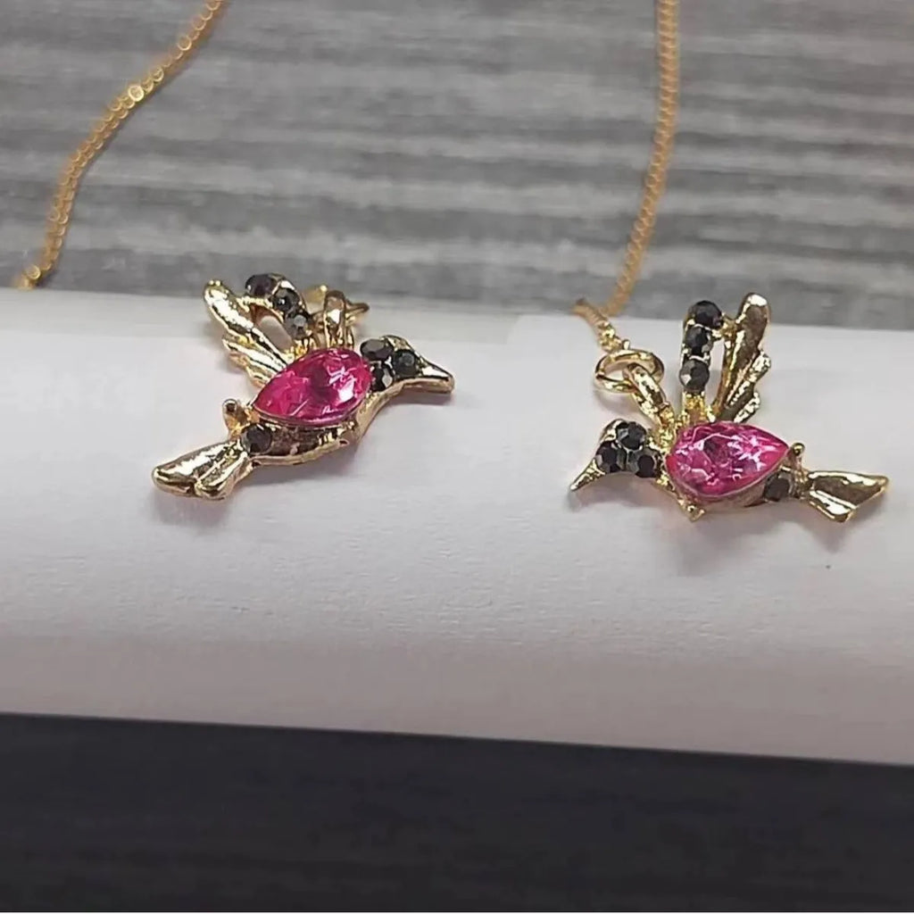 Bird hanging earrings with mixed zirconium wings in blue, red, and red lvzuan colour options