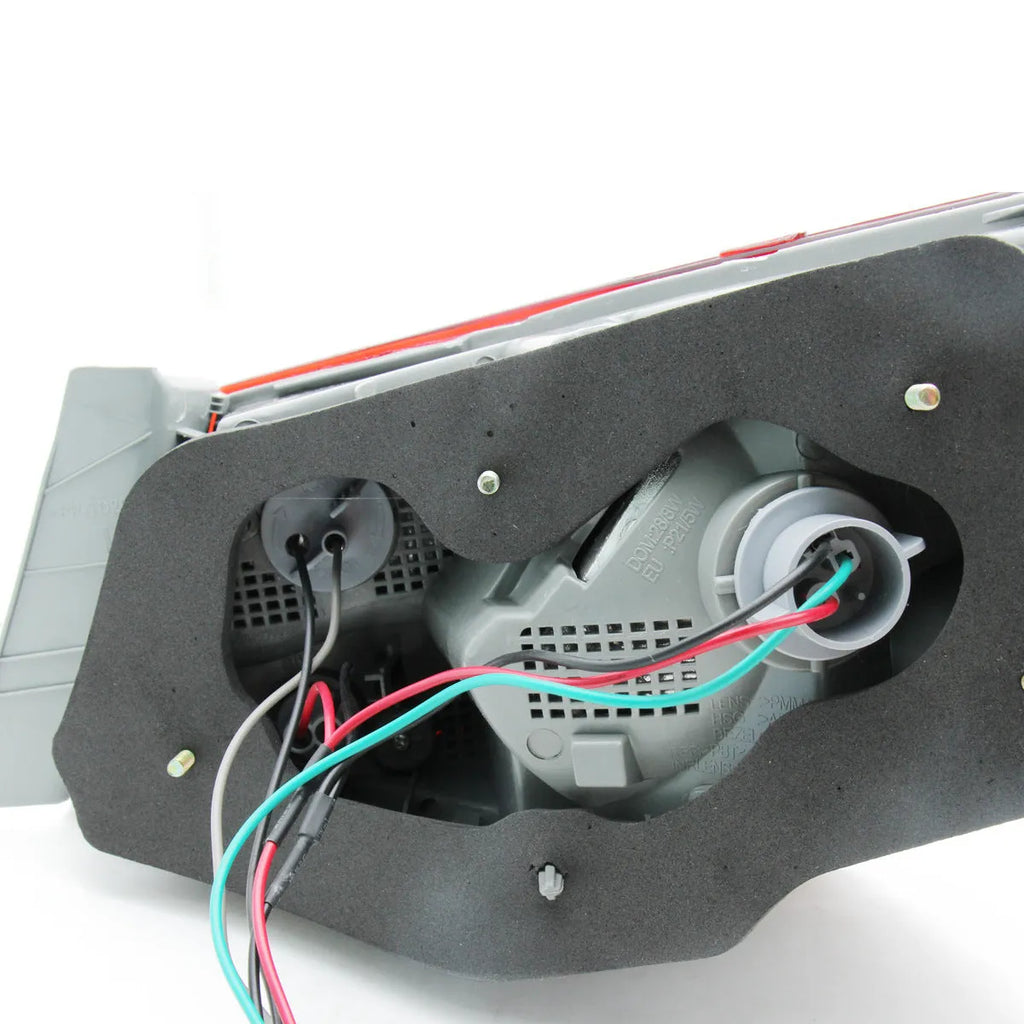 Red outer tail light half assembly for Hyundai Sonata 2011-2014, ABS and aluminium construction
