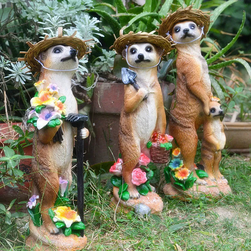 Straw hat mongoose garden ornaments with gardening tools for bonsai and craft decoration