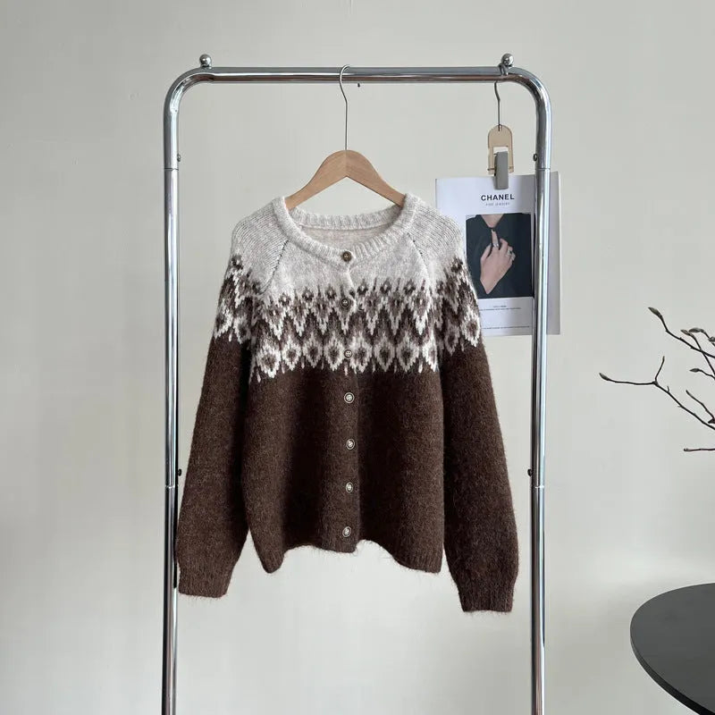 Women's contrast colour jacquard sweater coat in loose fit free size with regular long sleeves