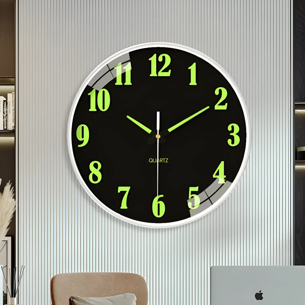 Modern 8 inch luminous wall clock with 20cm diameter plastic shell.