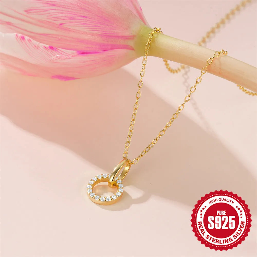 S925 sterling silver adjustable clavicle chain with gold-coloured geometric interlocking pendant