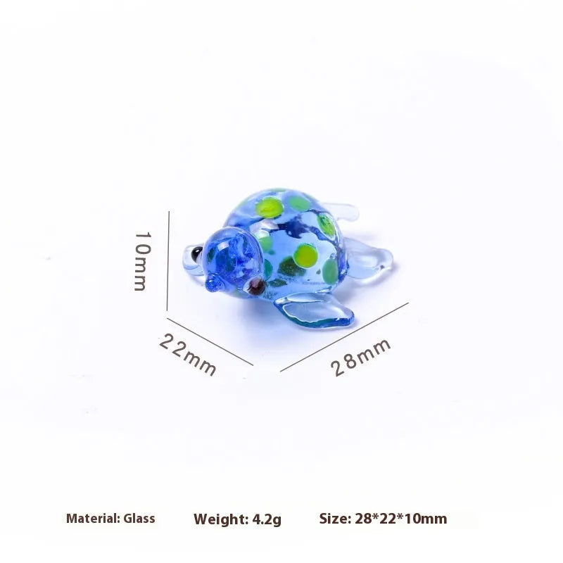Geometric glass turtle ornament in modern simplicity style for desktop decoration.