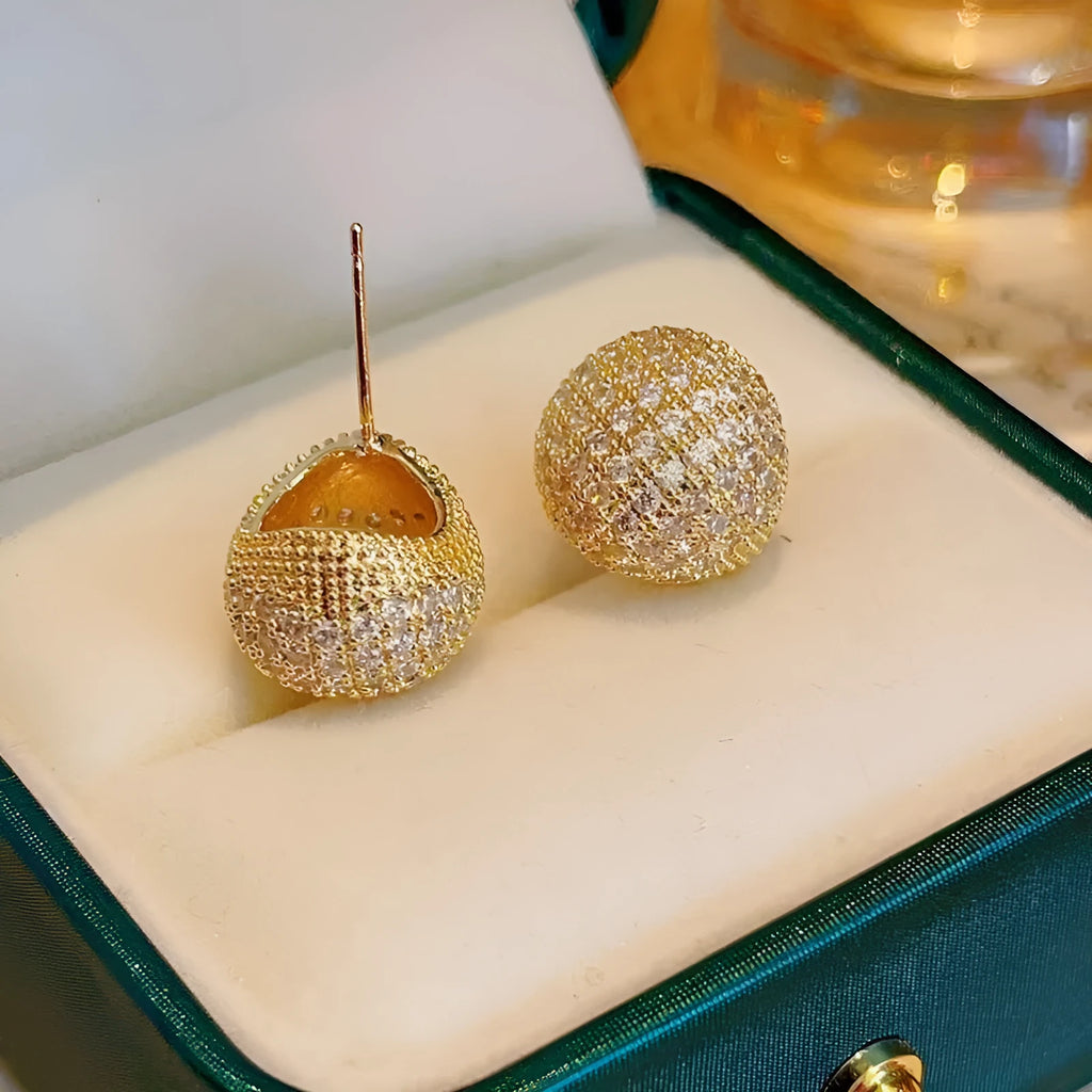 Geometric drop earrings with diamond-set little golden bean pattern in gold or white colour as ear clips