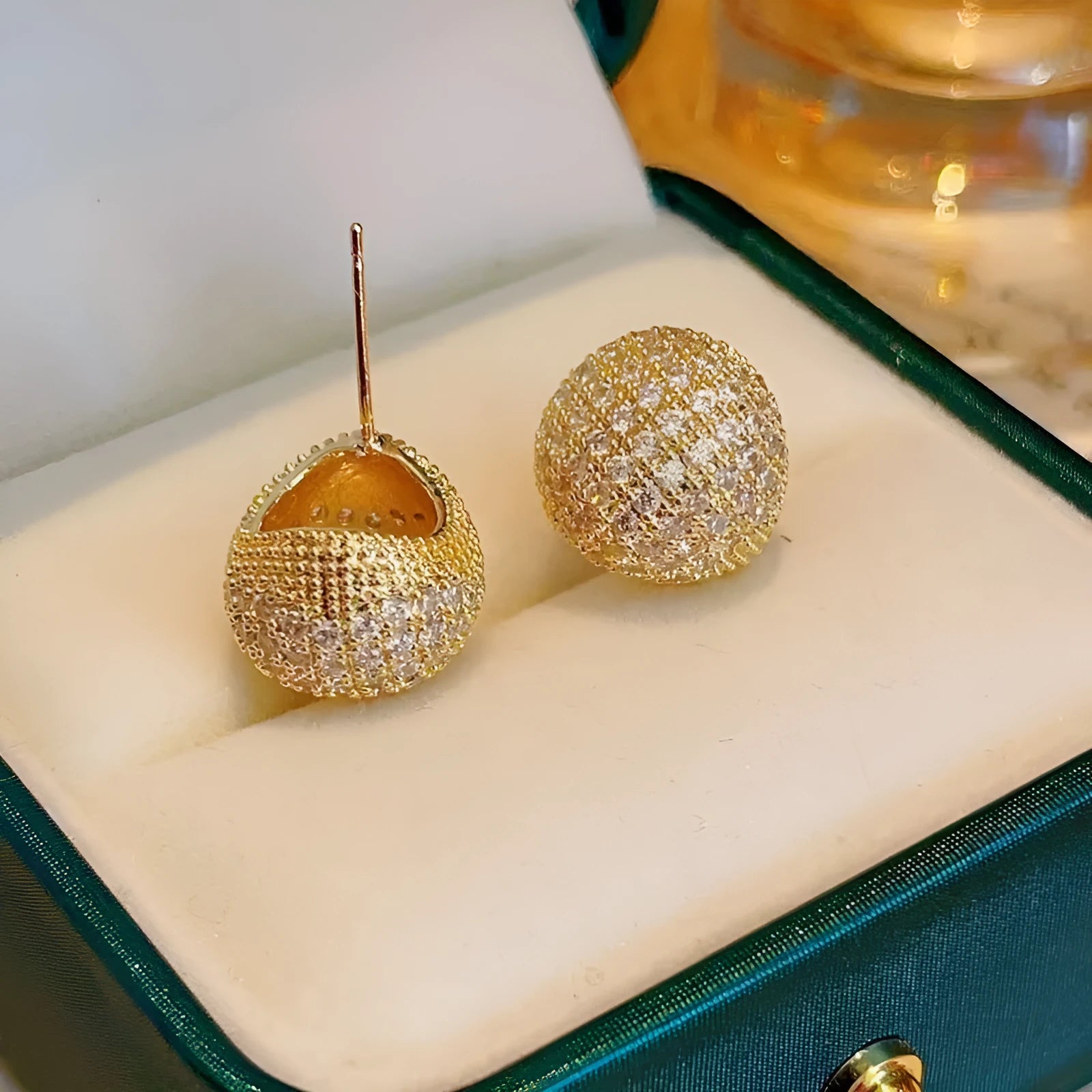 Geometric drop earrings with diamond-set little golden bean pattern in gold or white colour as ear clips