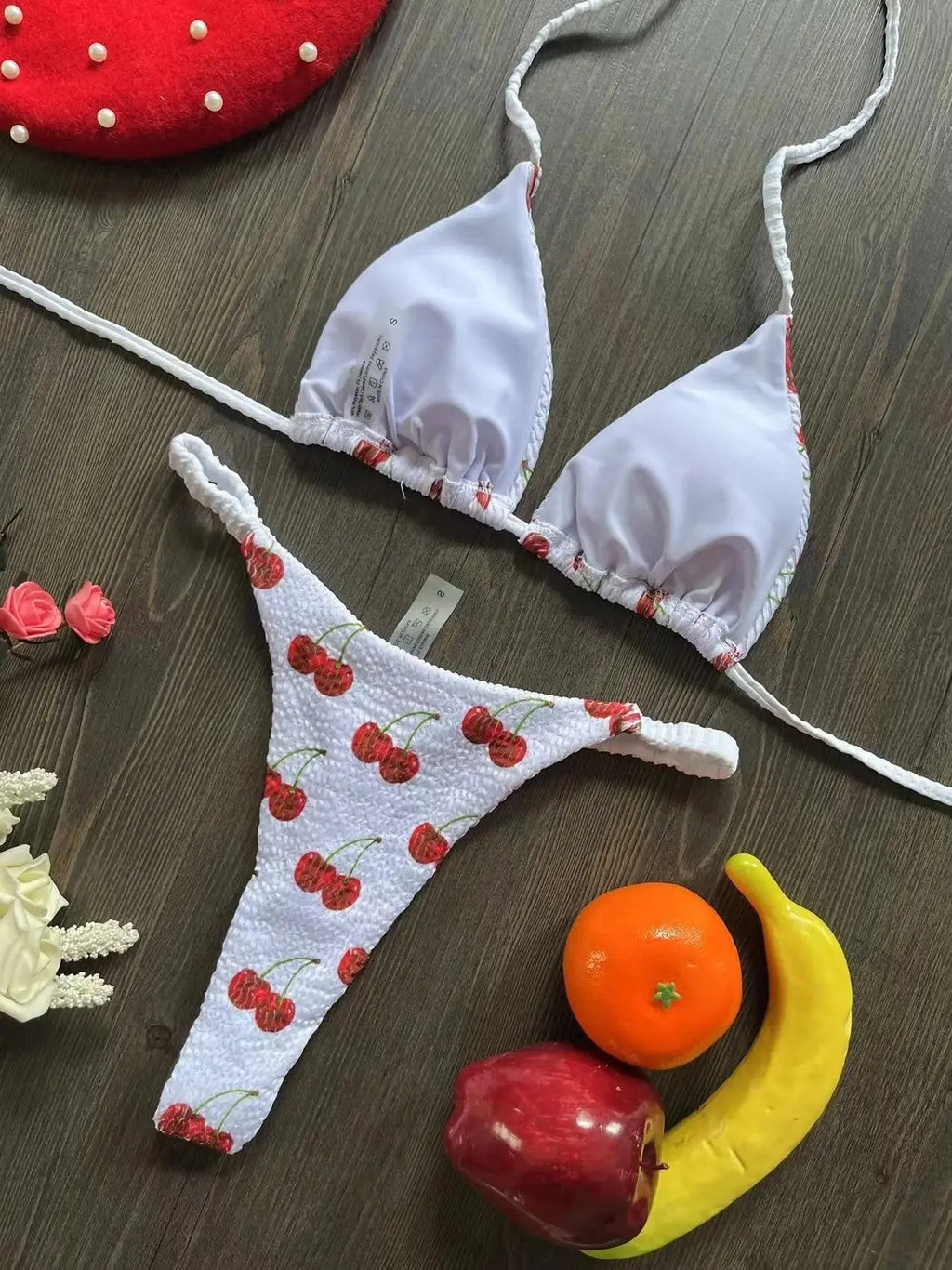 Women's printed bikini swimsuit in briefs style with quick-dry fabric