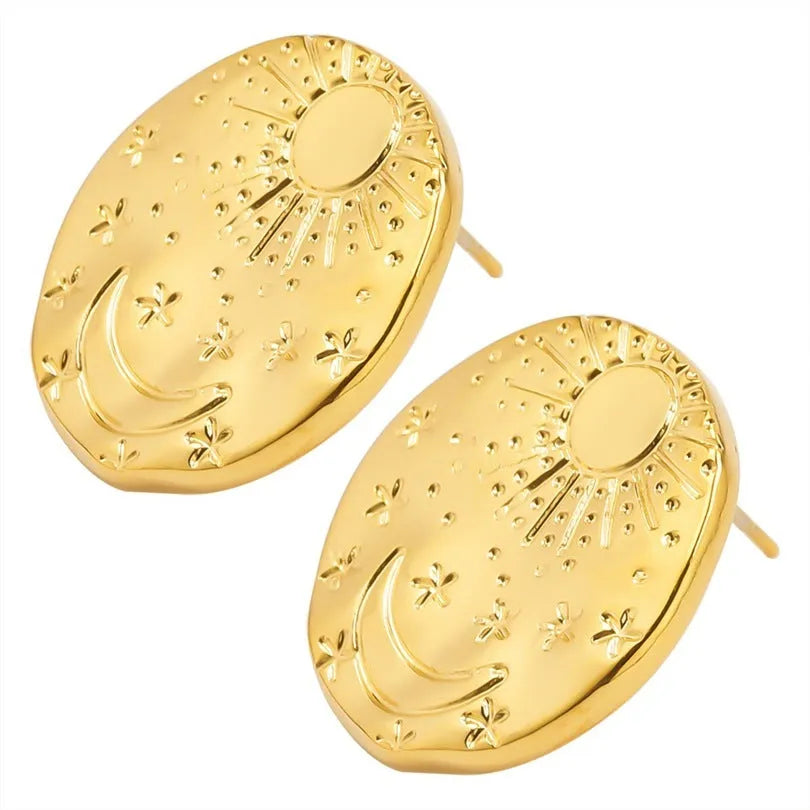 304 stainless steel geometric shell stud earrings in gold and silver electroplated finishes