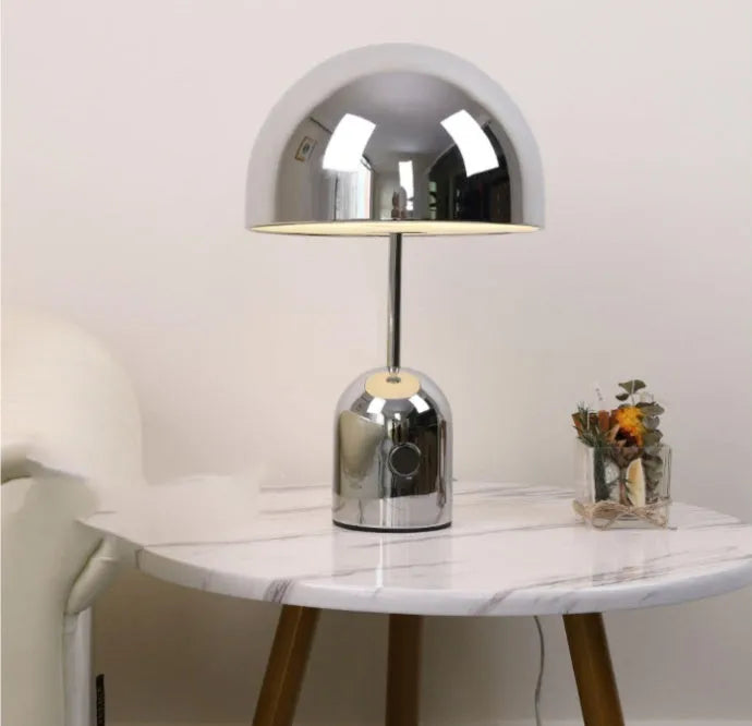 Mushroom-shaped table lamp with metallic base in rose gold, chrome, or gold colour