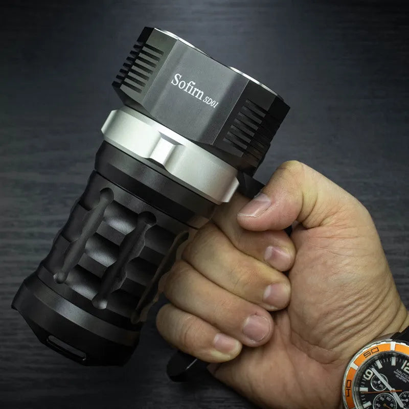 Aluminium alloy diving torch with 18cm length and black finish