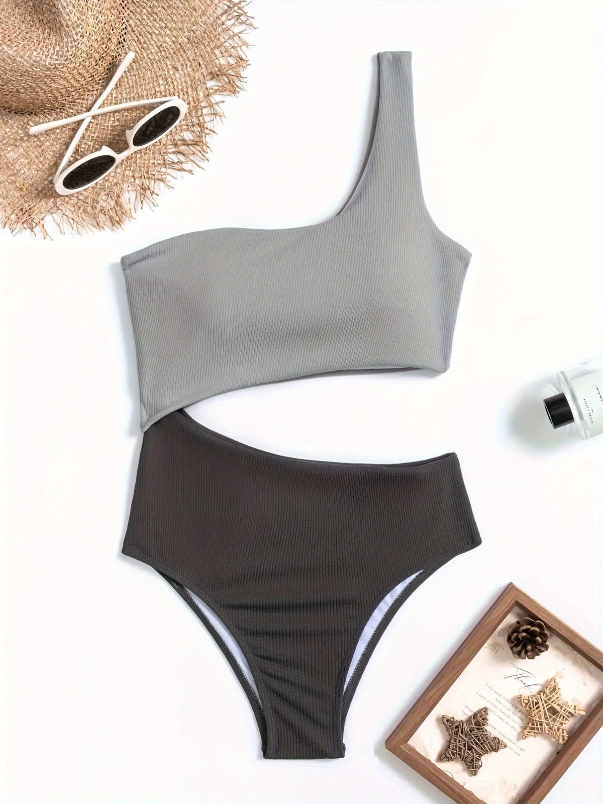 Women's one-shoulder one-piece swimsuit in solid colour with light grey, white or milky white options