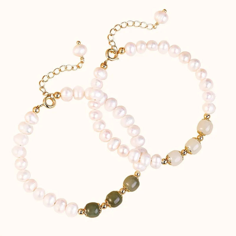 Natural freshwater pearl bracelet with diamond-shaped pearls in Hetian jade colour.