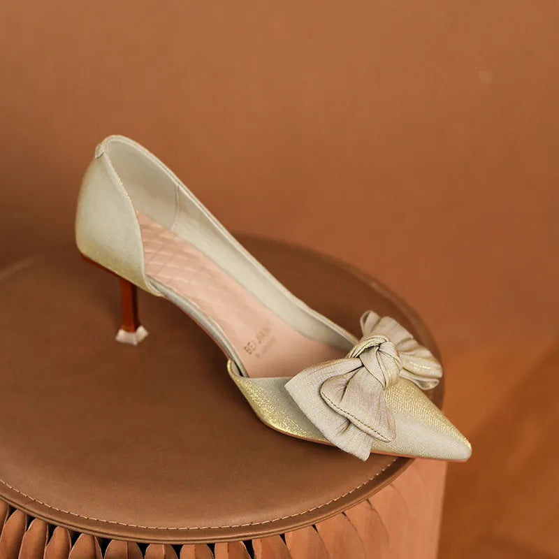 Women's solid colour microfiber high heels in apricot or wine red, sizes 34 to 39, one pair