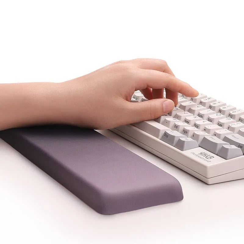 Square silica gel wrist mouse pad with cloth surface and wrist strap, 250mm by 180mm