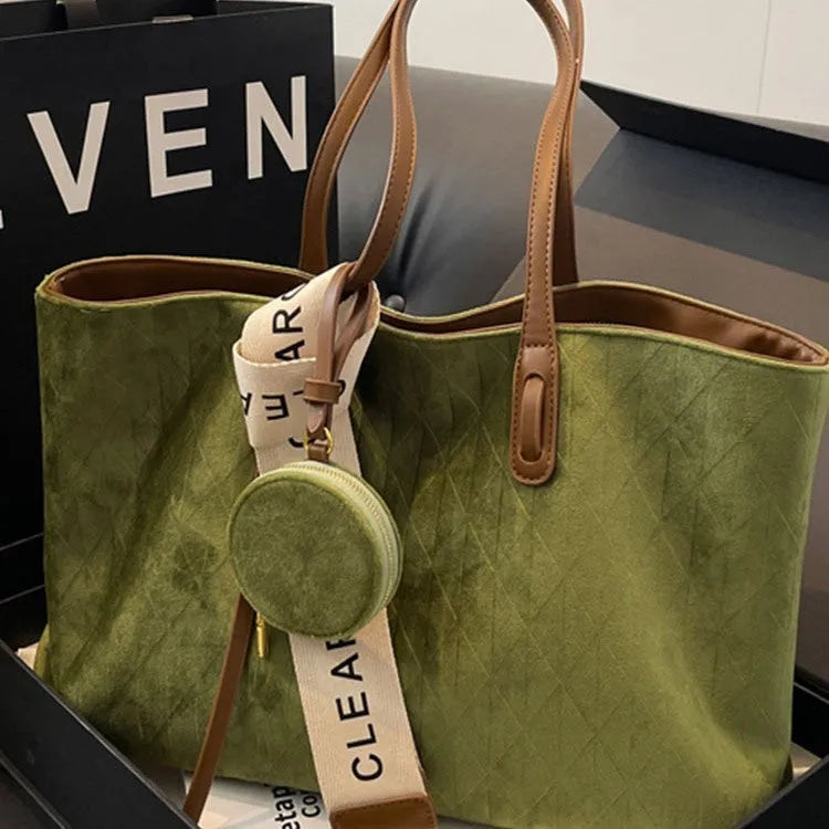 Green casual large capacity polyester tote bag with shoulder strap and external pocket.