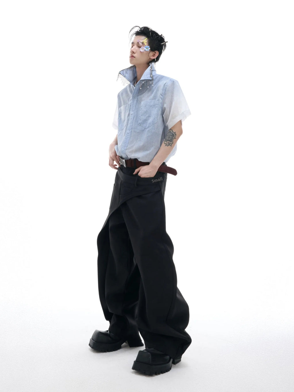 Blue gradient men's casual shirt with half sleeves and loose fit for summer
