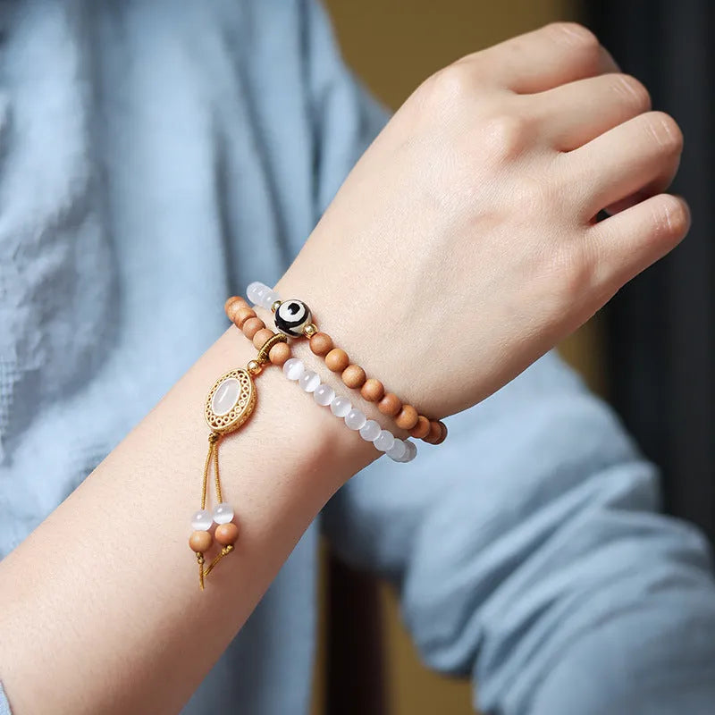 Retro unisex bracelet with sandalwood opal Tibetan beads and mixed material construction