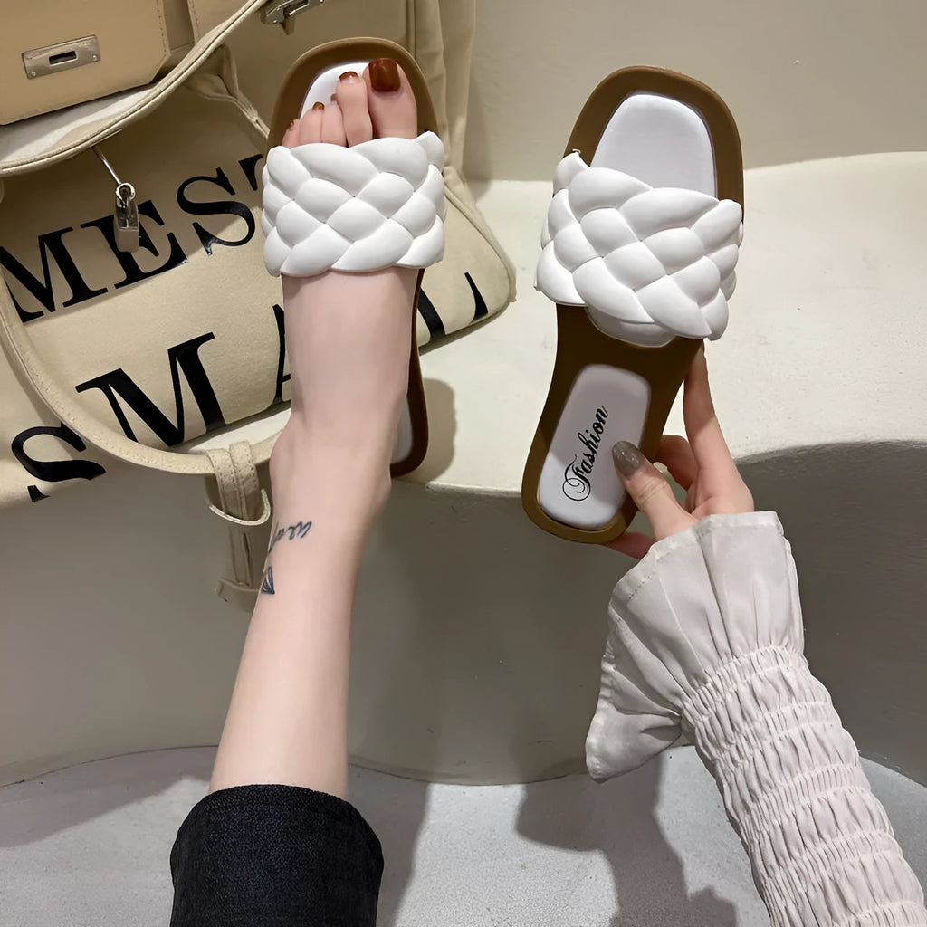 Women's plaid pattern PVC beach sandals with thick anti-skid soles in four colour options